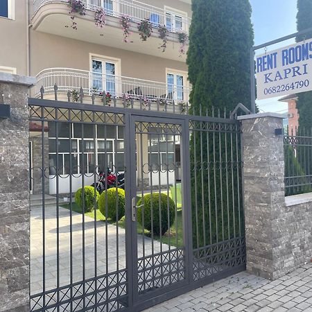 Rent Rooms Kapri Pogradec Exteriör bild